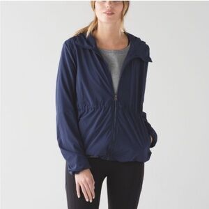 lululemon lightweight ‘Belle’ navy jacket, sz 4